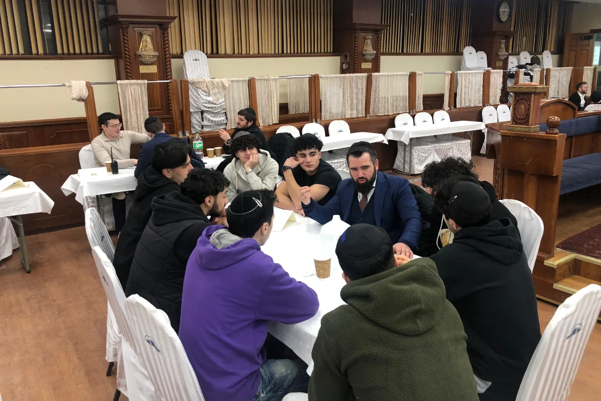 Men's Division | Emet Outreach | Fresh Meadows NY